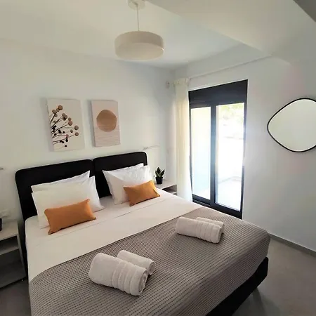 דירה Brand New Next To The Beach, Peaceful Square, Garden View *