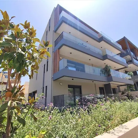 Brand New Next To The Beach, Peaceful Square, Garden View דירה העיירה רתימנו